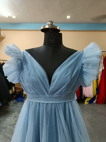 G952, Blue Ruffled Maternity Shoot Gown, Size: All, Color: All