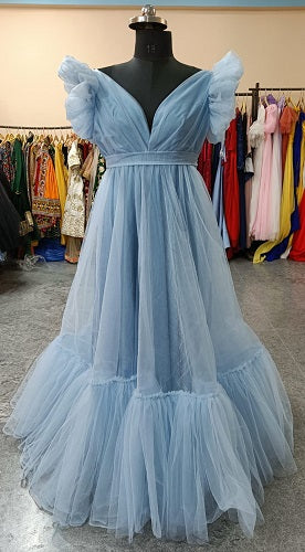 G952, Blue Ruffled Maternity Shoot Gown, Size: All, Color: All
