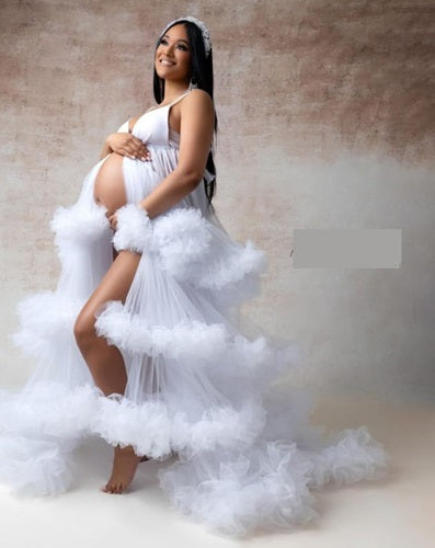 W3027, White Ruffled Frill Maternity Shoot Gown With Inner, Size(ALL)pp