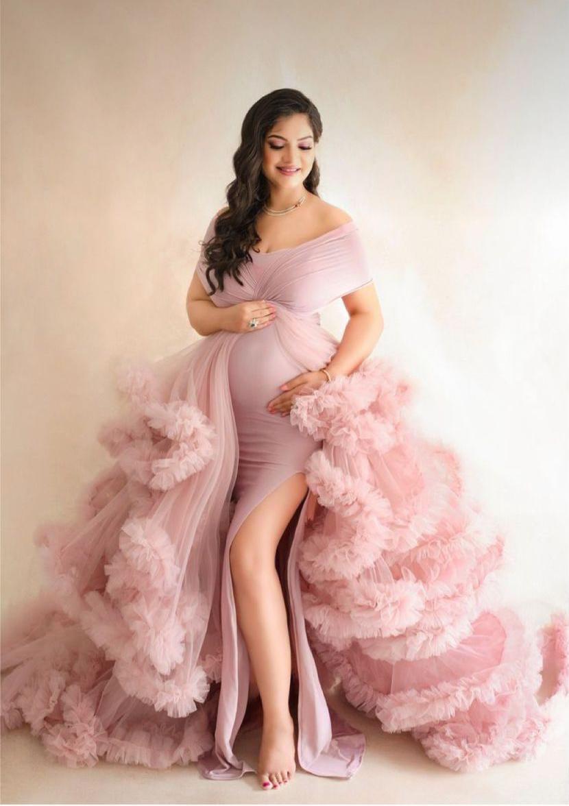G2055, Pink Peach Luxury Ruffled maternity Shoot Trail Gown , (All Sizes)pp