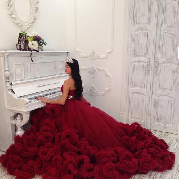 G148, Wine Puffy Maternity Shoot Baby Shower Trail Gown Size: All, Color: All