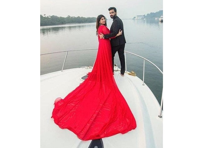 G603, Red Slit Cut Semi Offshoulder Prewedding Long Trail Gown, Size: All, Color: All