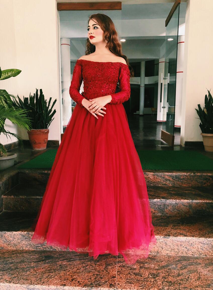 G135, Wine Semi OS Prewedding Shoot ball Gown Size: All, Color: All