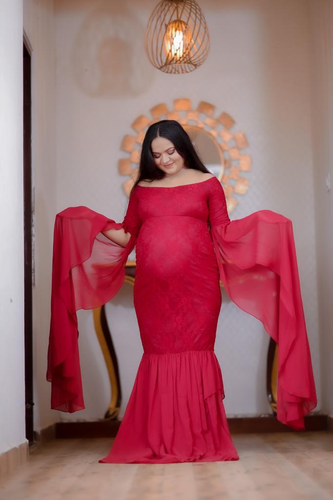 G223, Wine Red Floor Tuch Sleeves Maternity Shoot Trail Baby Shower Lycra Fit Gown, Size: All, Color: All