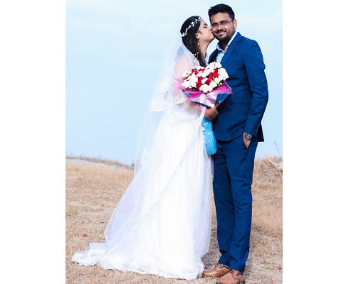 W154, White Ball Gown, Size (XS-30 to XXL-44)