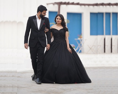 G846, Black Semi Off Shoulder Ball Gown, Size (XS-30 to XL-35)