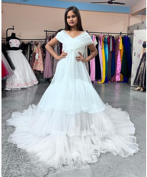 W55, White Ruffled Pre Wedding Shoot Gown, Size: All, Color: All