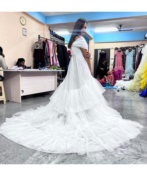 W55, White Ruffled Pre Wedding Shoot Gown, Size: All, Color: All