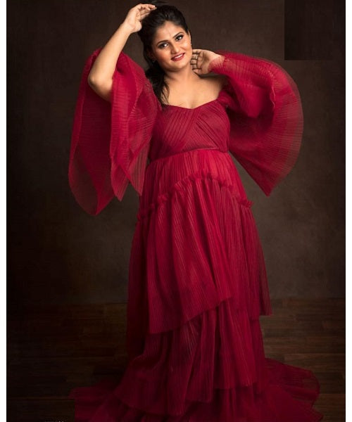 G442, Wine Ruffled Maternity Shoot Gown, Size: All, Color: All