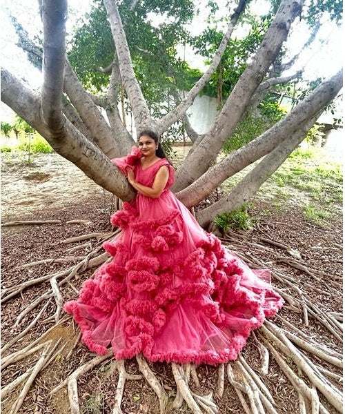 G878, Peach Ruffled Maternity Shoot Gown With Inner, Size: All, Color: All