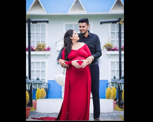 G44 ,Wine Maternity shoot Baby Shower Lycra Body Fit Gown, Size: All, Color: All