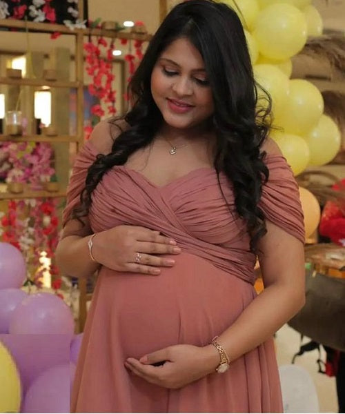 G439 , Peach Colour Maternity Shoot Gown, Size: All, Color: All