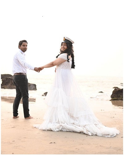 W55, White Ruffled Pre Wedding Shoot Gown, Size: All, Color: All