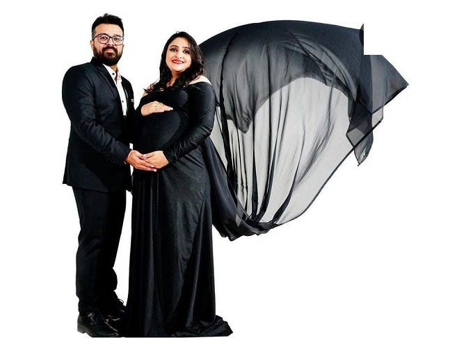 G4, Black Maternity shoot Baby Shower Lycra Body Fit Gown, Size: All, Color: All