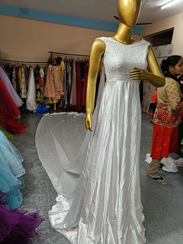 W324, White Satin Long Trail Prewedding Shoot Gown, Size: All, Color: All