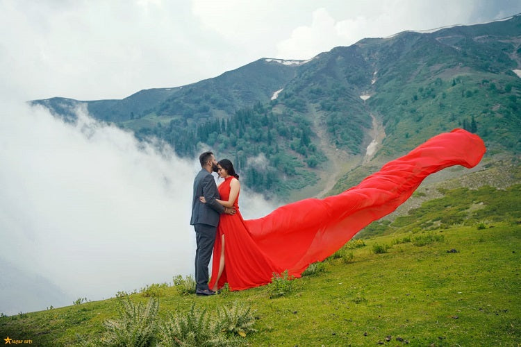 G285, Red slit cut infinity prewedding shoot trail Gown Size: All, Color: All