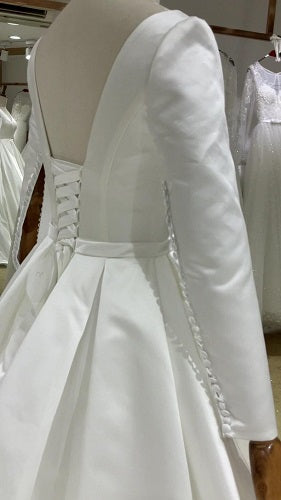 W153, White Satin Full Sleeves Wedding Trail Gown, Size: All, Color: All
