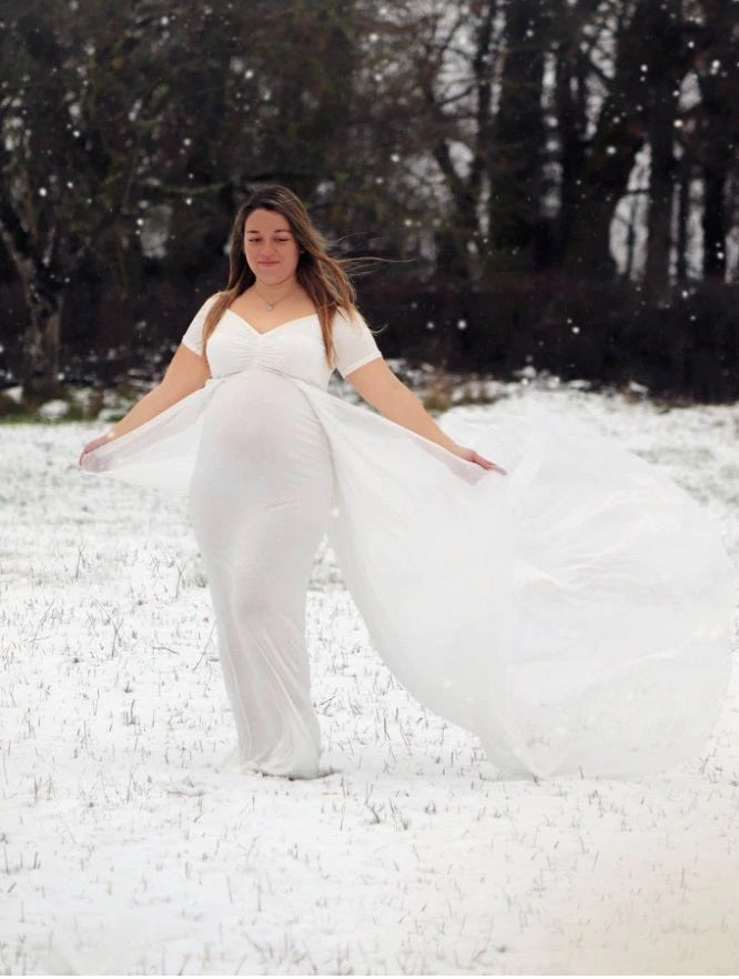 G152, White Maternity Shoot Trail Baby Shower Lycra Body Fit Gown, Size: All, Color: All