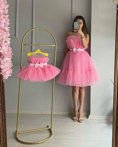 G558, Pink Ruffle Short Mother Daughter Shoot Gown Size: All, Color: All