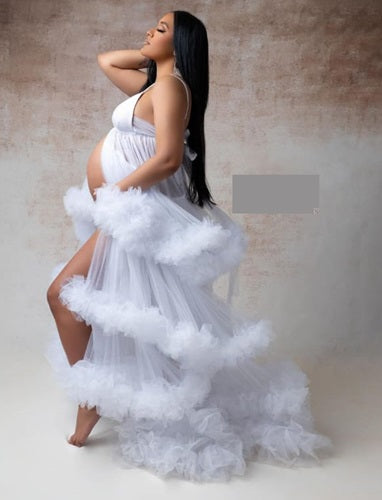 W3027, White Ruffled Frill Maternity Shoot Gown With Inner, Size(ALL)pp