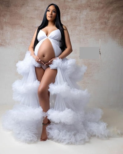 W3027, White Ruffled Frill Maternity Shoot Gown With Inner, Size(ALL)pp