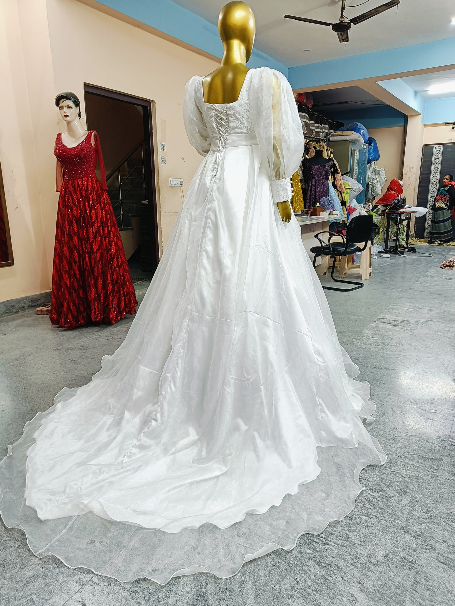 W260, White Organza  Trail Gown, Size: All, Color All