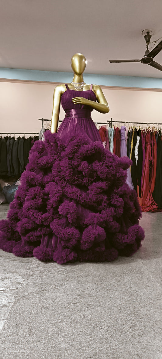 G406, Dark Purple Ruffled Frill Prewedding Shoot  Trail Gown, Size (All)pp