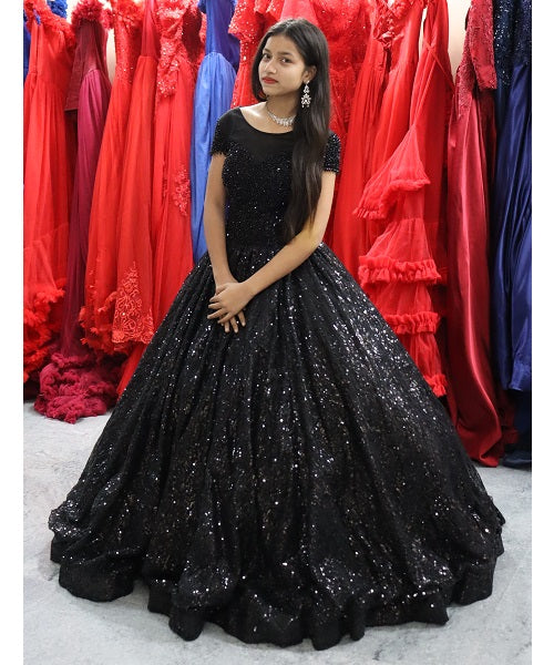 G946, Black Semi Off Shoulder Ball Gown, Size (XS-30 to XL-35)