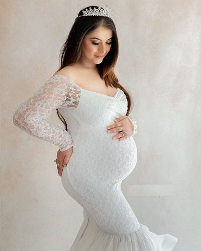 W2010, White Fish Cut Ruffled Maternity Shoot Trail Gown Size (All)