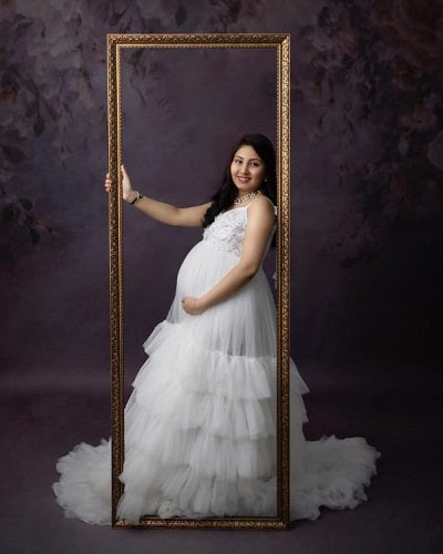 W2011, White Lace Top Ruffled Maternity Shoot Trail Gown Size: All, Color: All